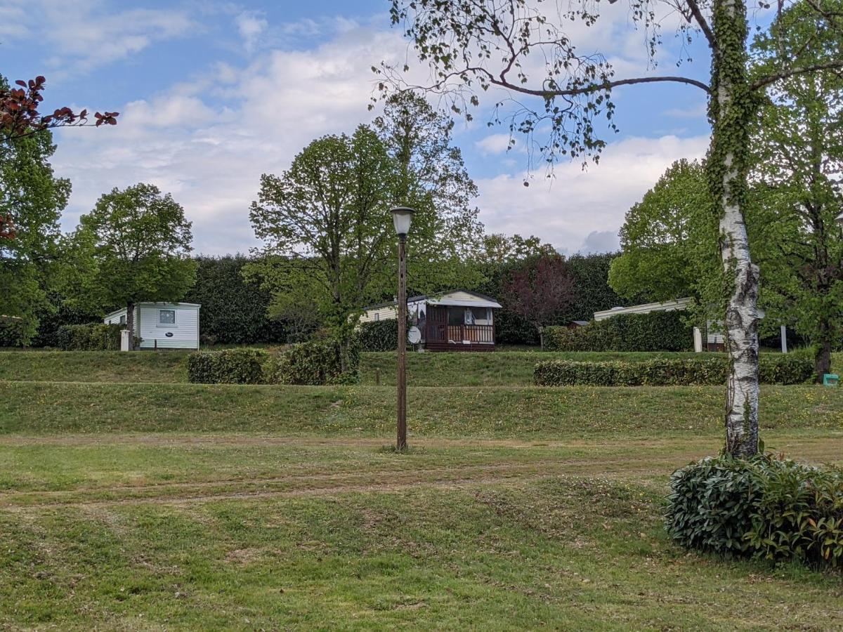 Camping De Ladignac Le Long Bel Air エクステリア 写真
