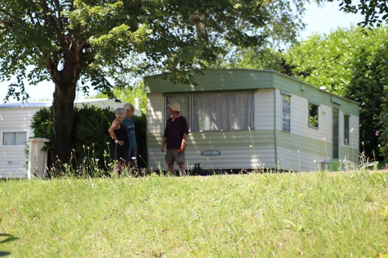 Camping De Ladignac Le Long Bel Air エクステリア 写真