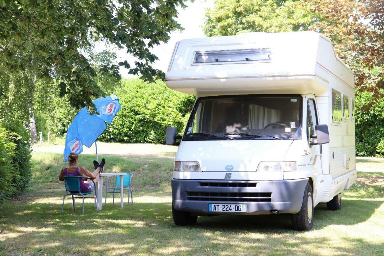 Camping De Ladignac Le Long Bel Air エクステリア 写真